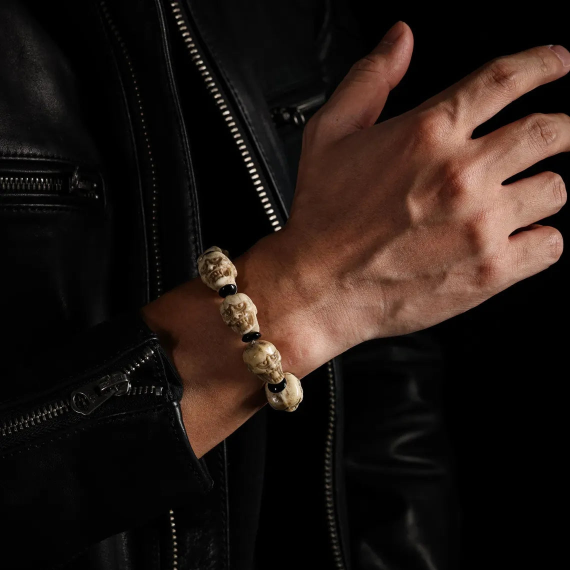 Dharma Deer Yak Bone Double-Sided Skull Amulet Bracelet Protection Amulet