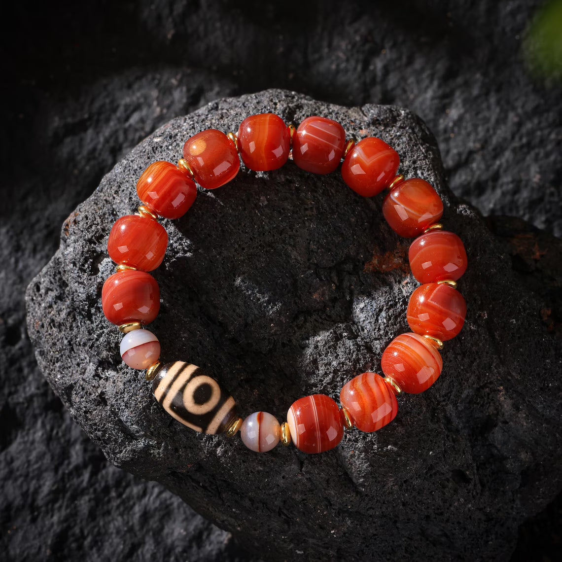 Dharma Deer Mala Bracelet One-Eyed Dzi Sardonyx